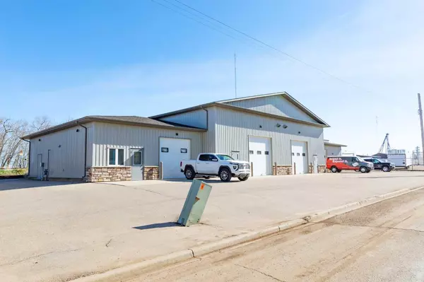 Stettler, AB T0C 2L0,5306 51 AVE