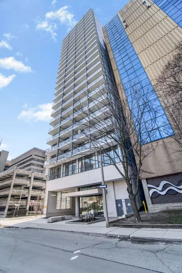 210 Simcoe ST #605, Toronto C01, ON M5T 0A9