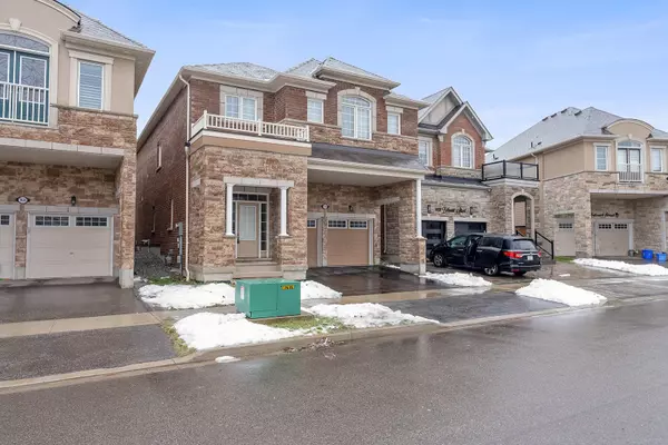 Pickering, ON L1X 0G3,1030 Belcourt ST