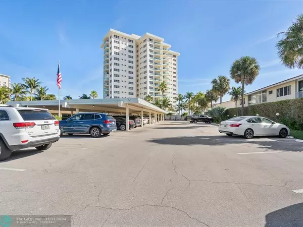 Lauderdale By The Sea, FL 33308,6000 N Ocean Blvd  #15E