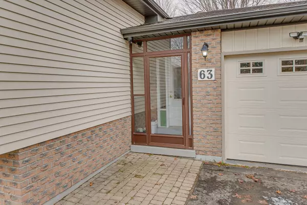 Barrie, ON L4N 5B8,63 Bronte CRES