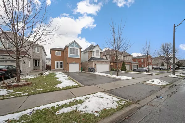 Brampton, ON L6R 2E6,108 Black Forest DR