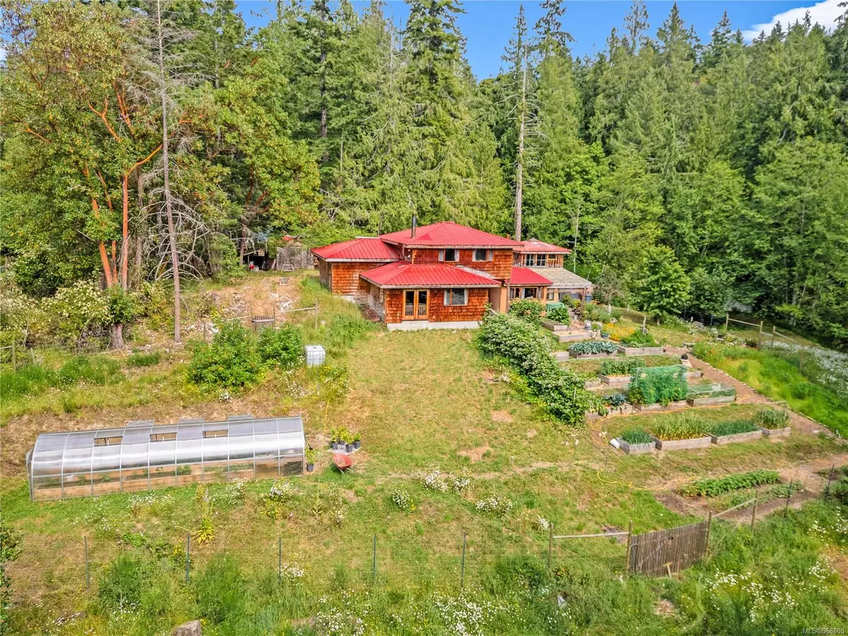 Salt Spring, BC V8M 1Y3,411 Reynolds Rd