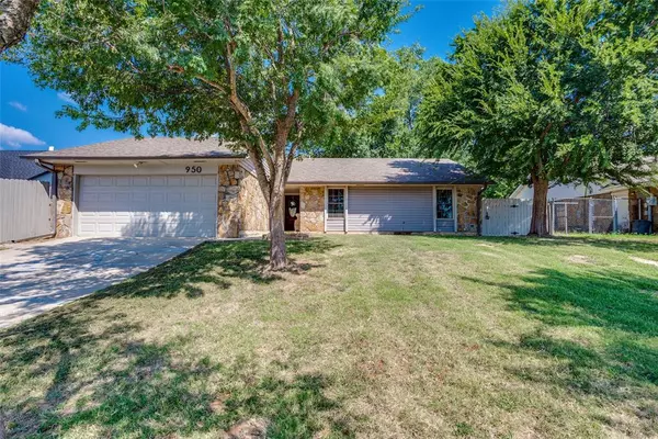 950 Buckwood Drive, Choctaw, OK 73020