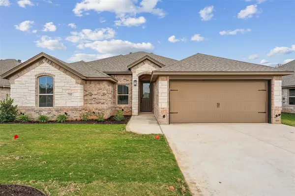 732 Jameson,  Springtown,  TX 76082