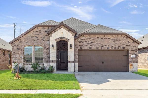 10216 Fountain Gate Street, Aubrey, TX 76227