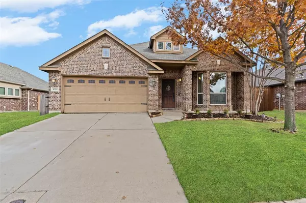 8321 Spitfire Trail, Aubrey, TX 76227