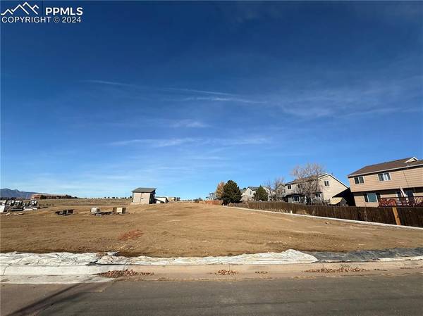 4737 Bridle Pass DR, Colorado Springs, CO 80923