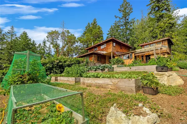 Salt Spring, BC V8M 1Y3,411 Reynolds Rd