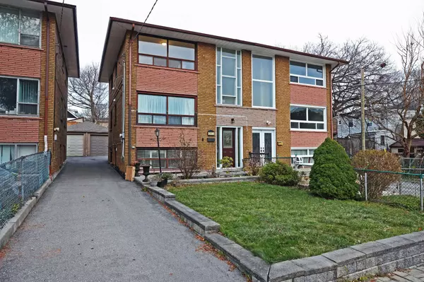 363 Highfield RD, Toronto E01, ON M4L 2V7