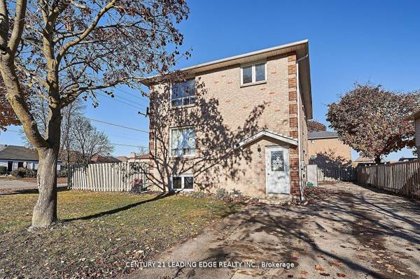 2 Kingsway Gate, Clarington, ON N8M 3C2