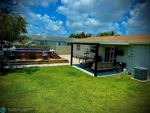 Deerfield Beach, FL 33441,550 SW 11  ST