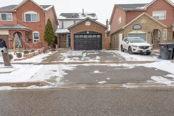 399 Hansen RD, Brampton, ON L6V 3T5