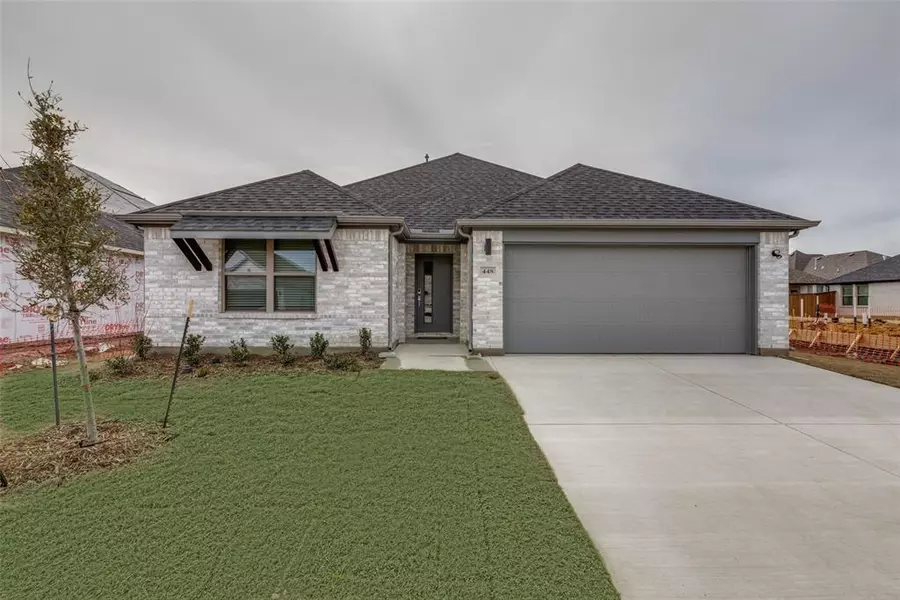 448 Sugarlands Drive, Waxahachie, TX 75165