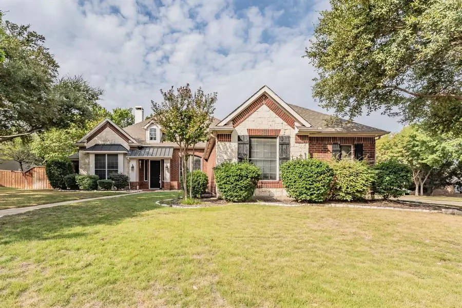 1325 Cayenne Drive, Flower Mound, TX 75028