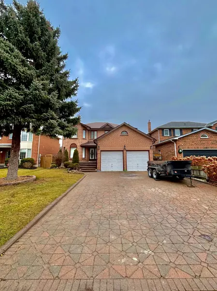 26 Intrepid DR, Whitby, ON L1N 8S6