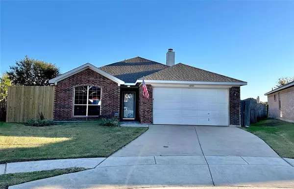 10505 Dry Valley Court, Fort Worth, TX 76108