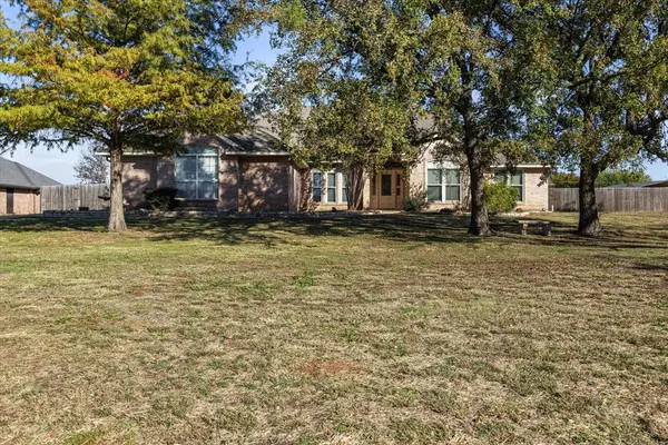 3905 Bonita Court, Granbury, TX 76049