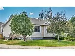 21 Westlake GLN, Strathmore, AB T1P 1W8