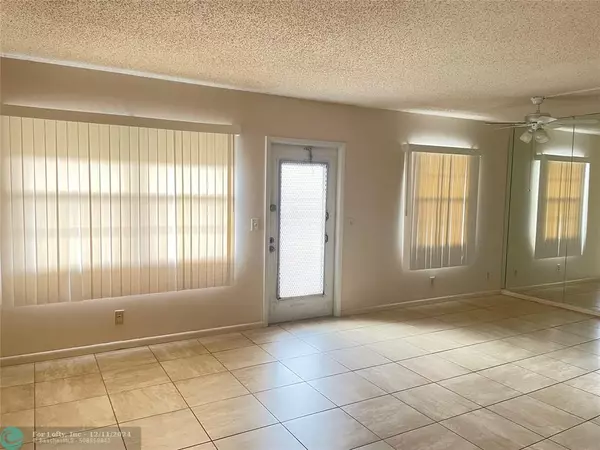 Boca Raton, FL 33434,4026 Cornwall B  #4026