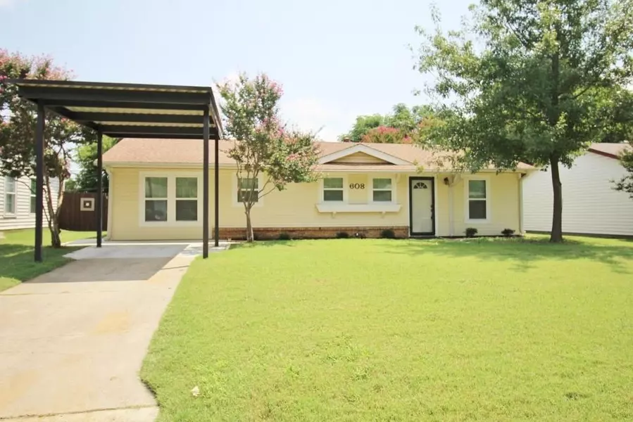 608 Livingston Drive, Hurst, TX 76053