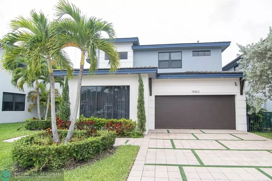 15552 NW 88th Ave, Miami Lakes, FL 33018