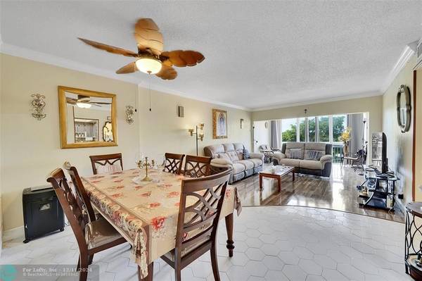 Hollywood, FL 33021,4400 Hillcrest Dr  #414B