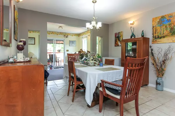 Wasaga Beach, ON L9A 1S3,225 39th ST