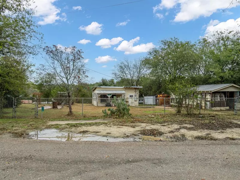 116 Fox Run, Whitney, TX 76692