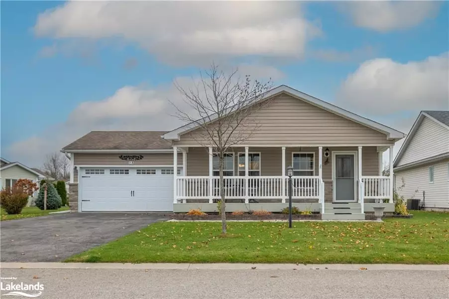 13 MARVIN GARDENS BLVD, Wasaga Beach, ON L9Z 3A8