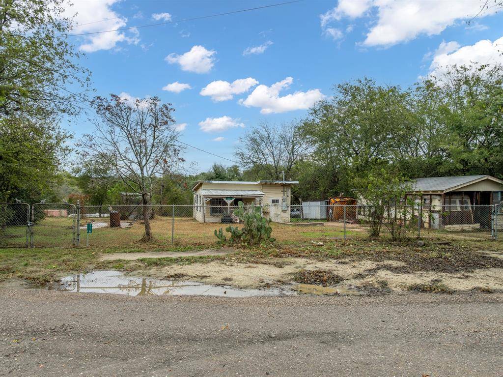 116 Fox Run, Whitney, TX 76692