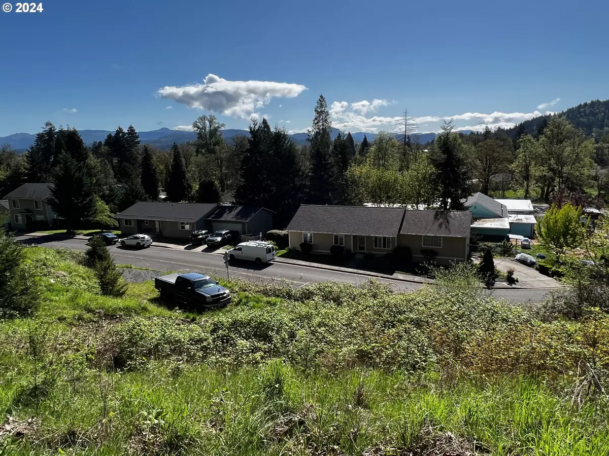 Cottage Grove, OR 97424,Kalapuya WAY ##4300