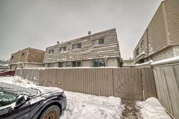 Calgary, AB T2K5M8,6408 4 ST NE #1