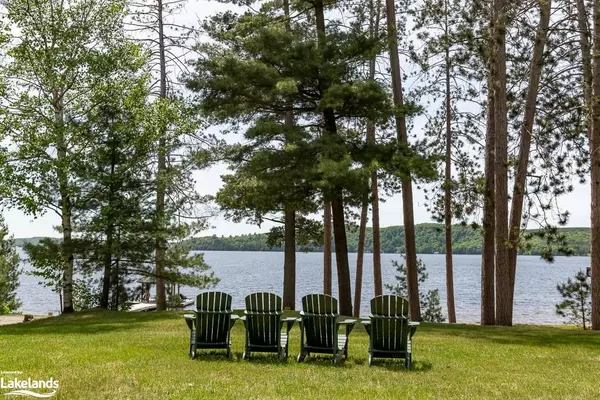 Lake Of Bays, ON P0A 1H0,1111 DWIGHT BEACH RD #8 Fxd W