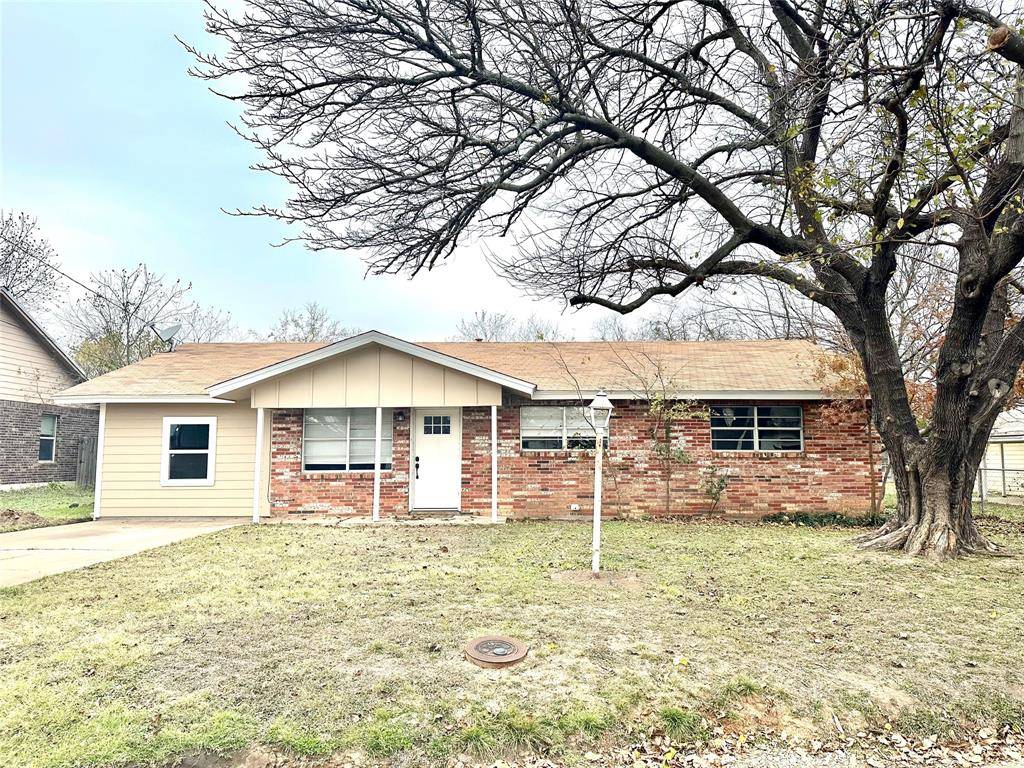 Stephenville, TX 76401,831 W Elm Street