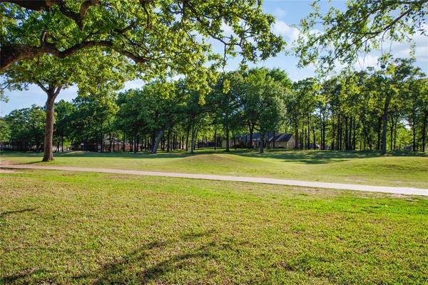 Mabank, TX 75156,213 Colonial Drive