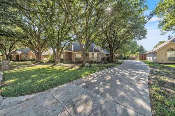 North Richland Hills, TX 76180,6412 Royal Court