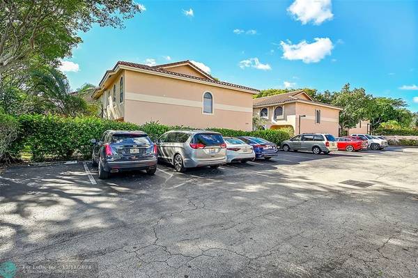 5201 NE 14 TERR.  #207, Fort Lauderdale, FL 33334