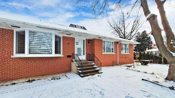 Richmond Hill, ON L4C 4J2,211 Harrygan CRES