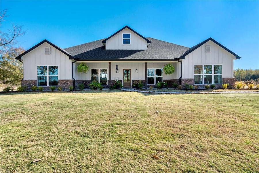 1020 COUNTY ROAD 45800, Blossom, TX 75416