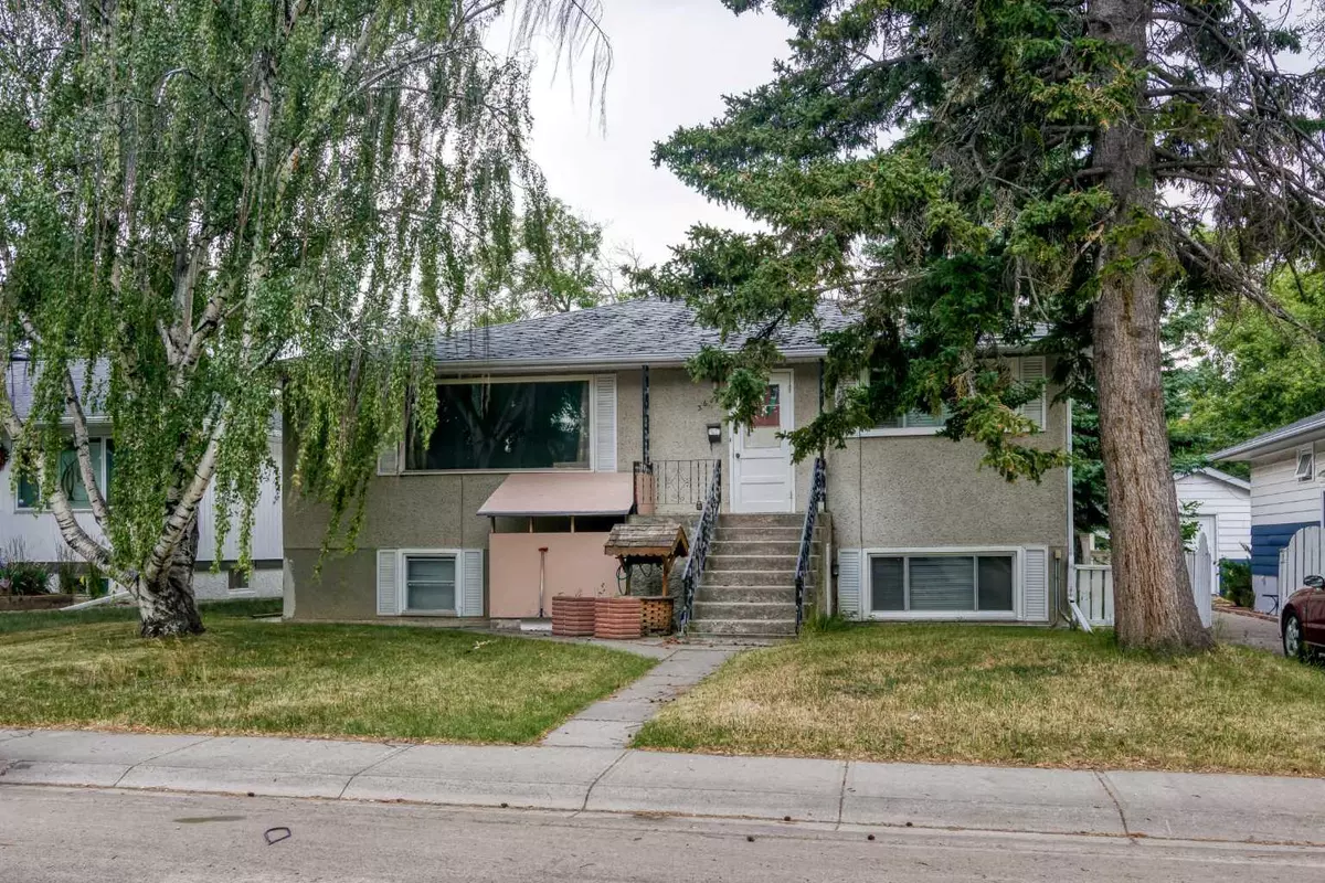 Calgary, AB T2K 0Y3,3603 2 ST NW