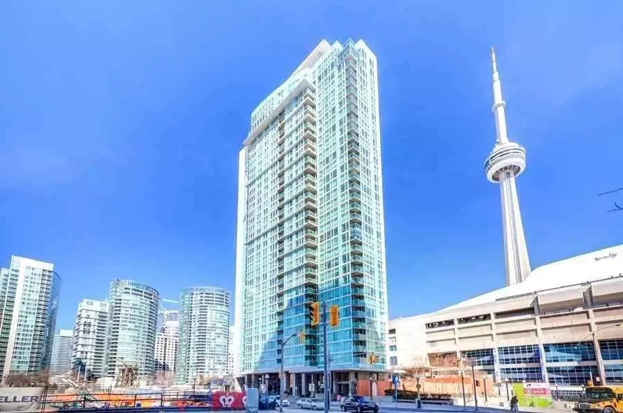 Toronto C01, ON M5V 3S2,81 Navy Wharf CT #1612