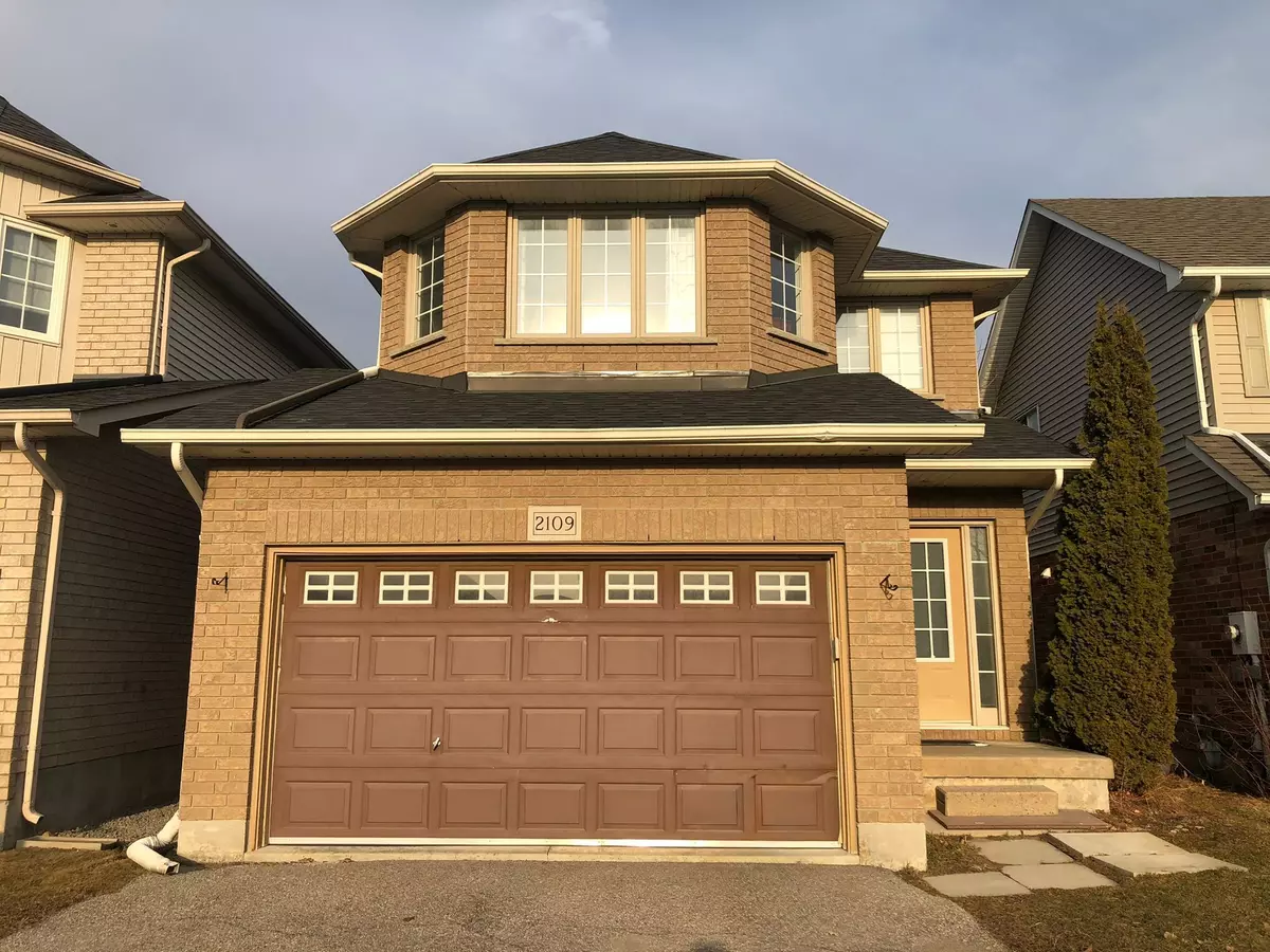 Oshawa, ON L1L 1C2,2109 Scottscraig DR