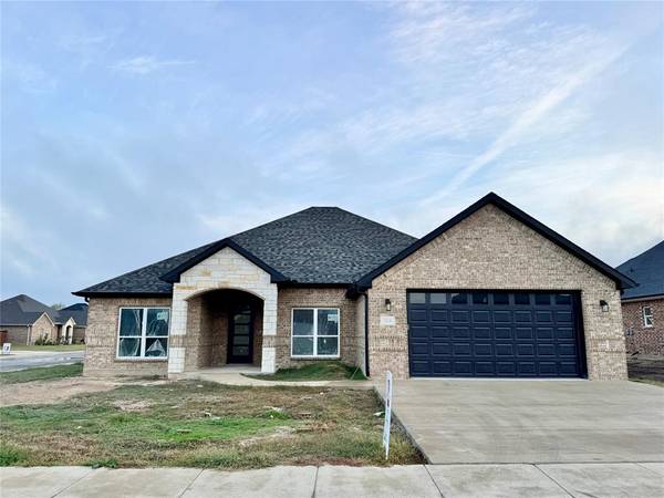 514 Limestone Circle, Mabank, TX 75147