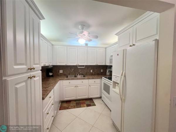 Deerfield Beach, FL 33442,49 Ashby A  #49