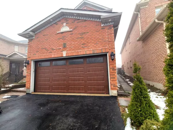 Richmond Hill, ON L4S 2W3,31 Eagle Peak DR #bsmt