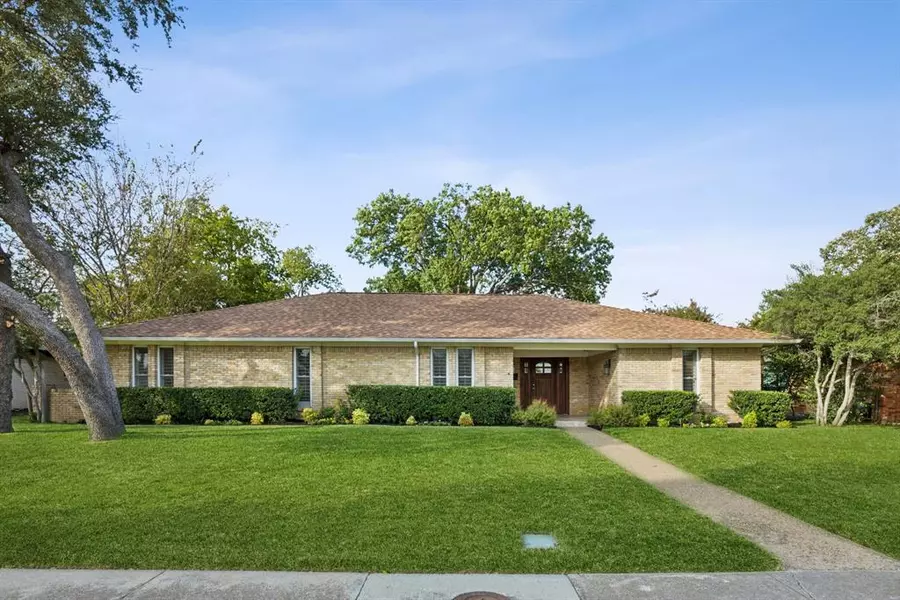 3445 Salisbury Drive, Dallas, TX 75229