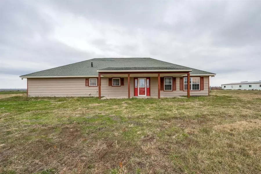 17877 Fm 902, Howe, TX 75459