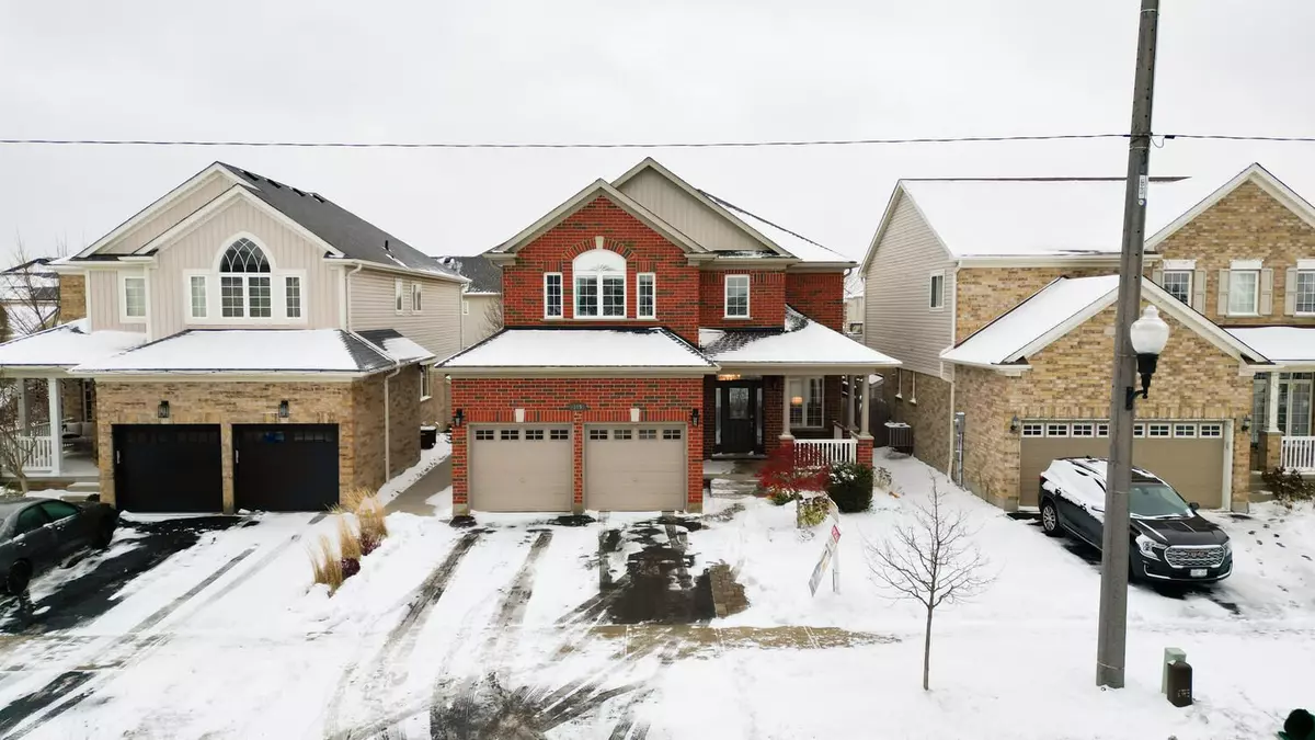 Kitchener, ON N2P 2Y7,319 Robert Ferrie DR