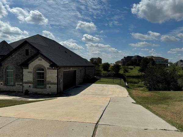 Cedar Hill, TX 75104,431 Golden Pond Drive